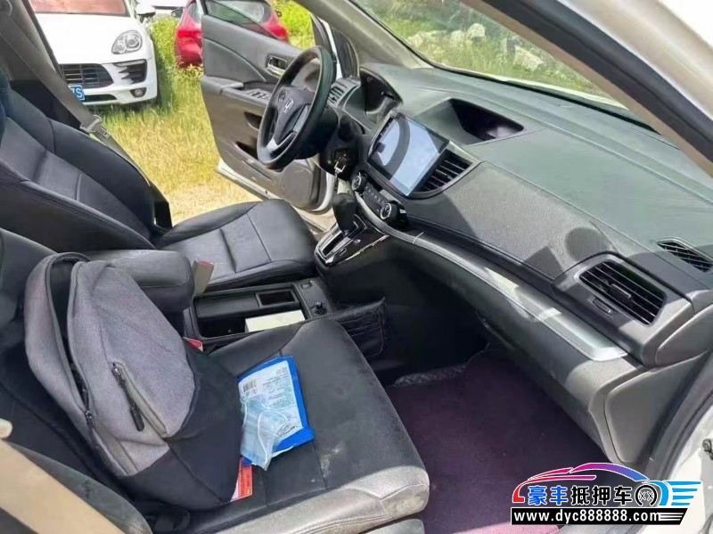 17年本田CR-V轿车抵押车出售