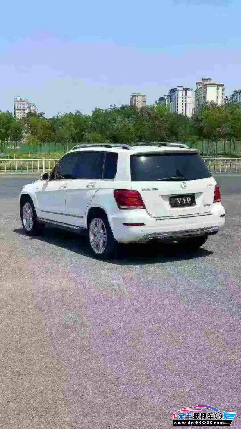 15年奔驰GLK轿车抵押车出售