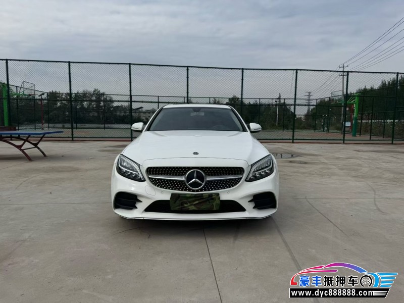 19年奔驰C轿车抵押车出售