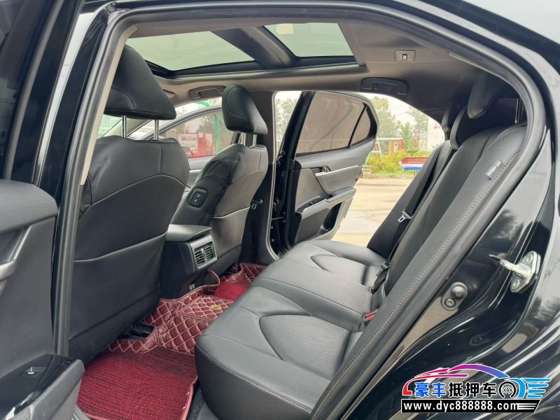 19年丰田凯美瑞轿车抵押车出售