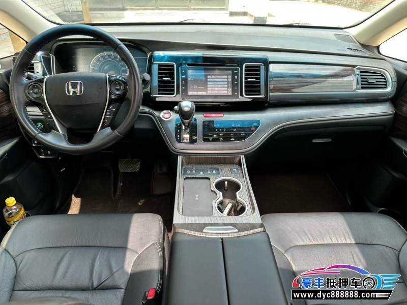 18年本田艾力绅MPV 18年本田艾力绅MPV抵押车出售