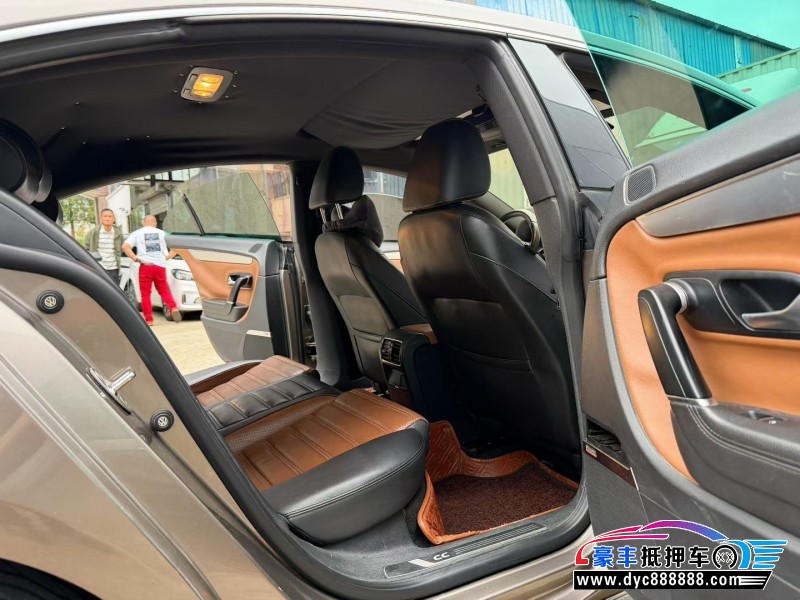 14年大众CC轿车抵押车出售