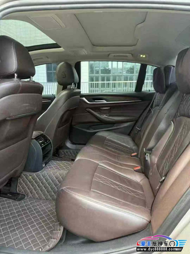 18年宝马5系轿车抵押车出售