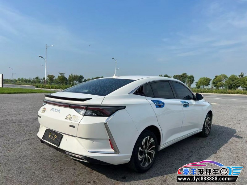 22年东风风神奕炫轿车抵押车出售