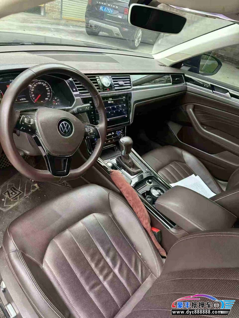 21年大众辉昂轿车抵押车出售