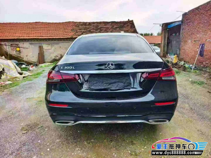 21年奔驰E轿车抵押车出售
