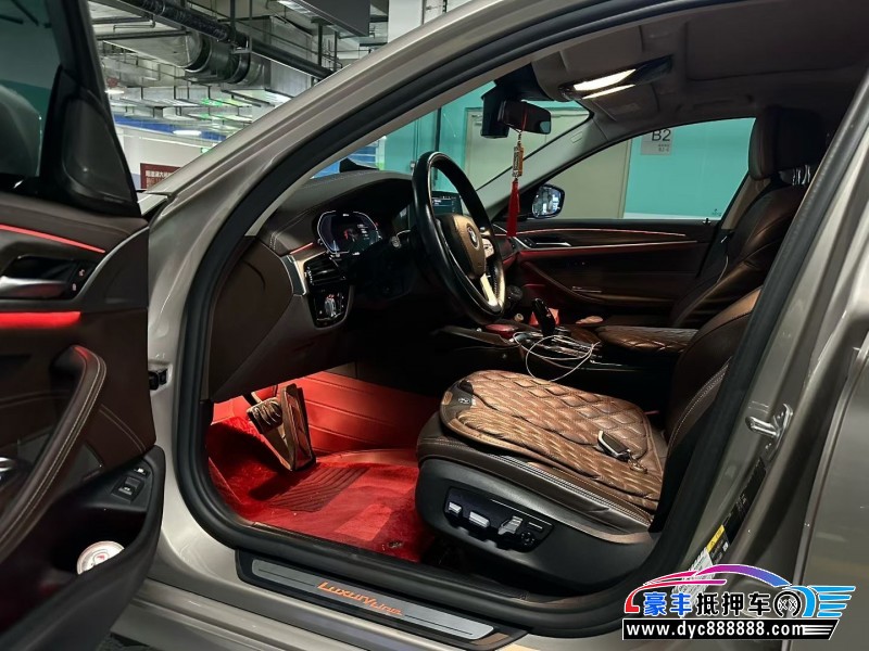 20年宝马5系轿车抵押车出售