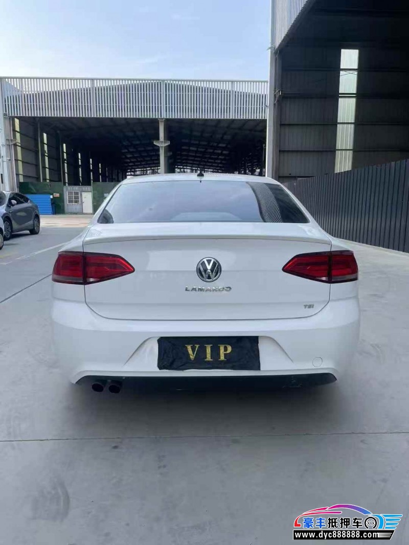 17年大众凌渡轿车抵押车出售