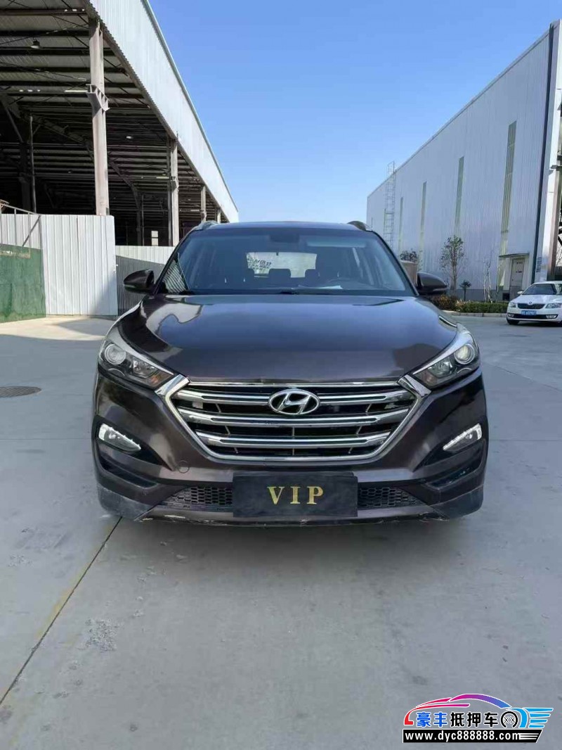 15年现代途胜轿车抵押车出售