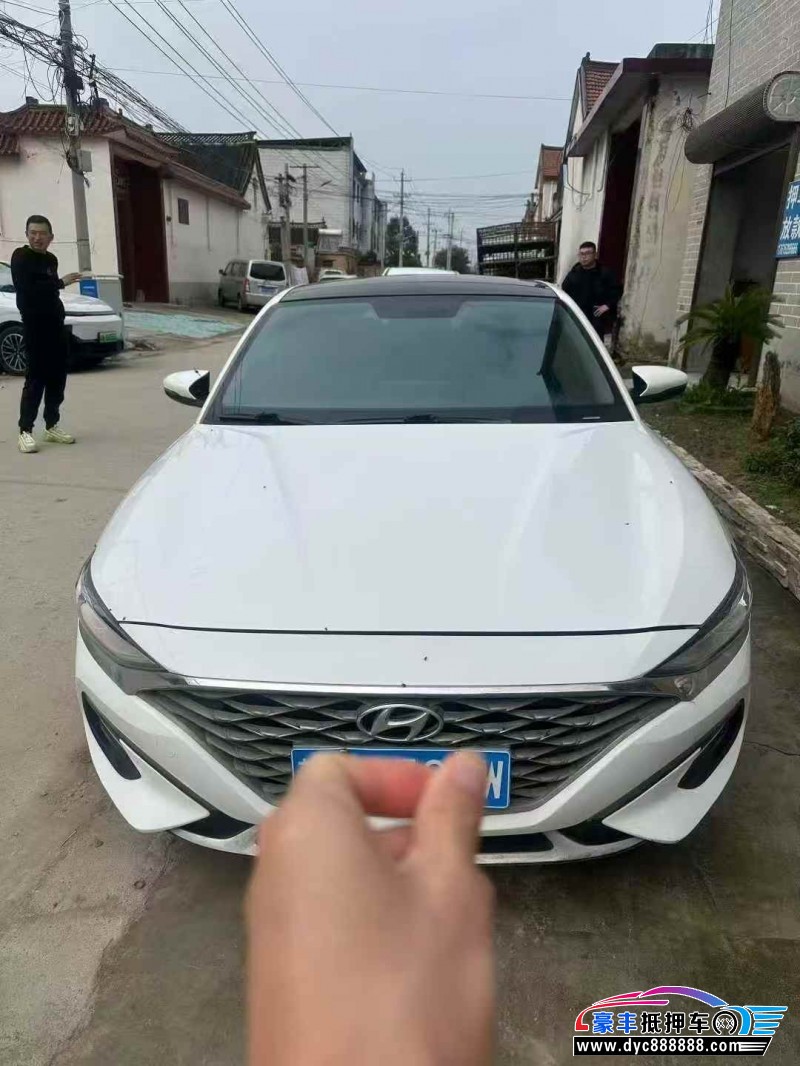 21年现代菲斯塔轿车抵押车出售