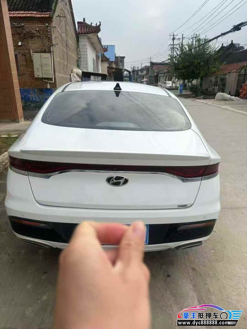 21年现代菲斯塔轿车抵押车出售