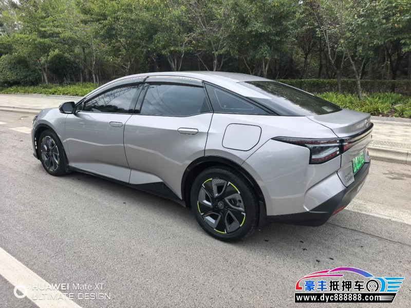 25年丰田BZ3轿车抵押车出售