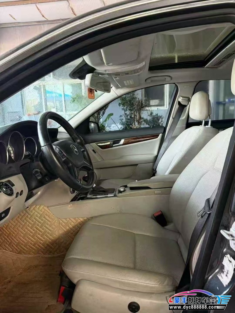 12年奔驰C轿车抵押车出售