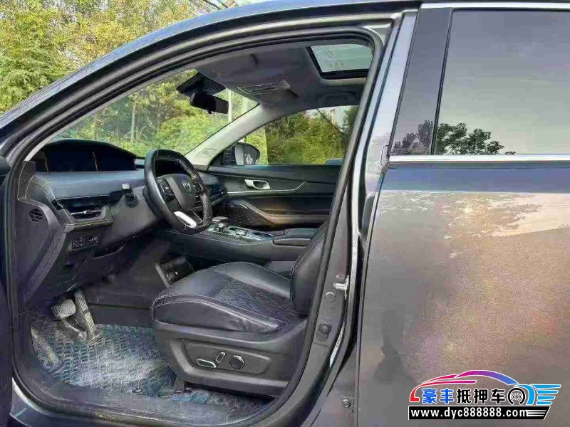 21年长安长安UNI轿车抵押车出售