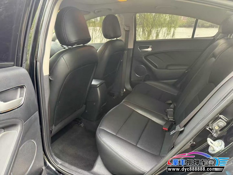 16年起亚K3轿车抵押车出售