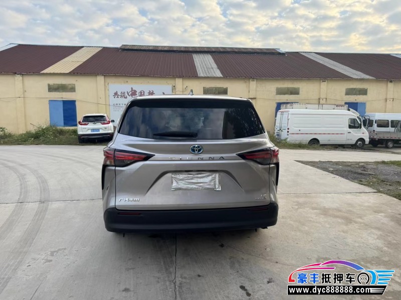 24年丰田塞纳轿车抵押车出售