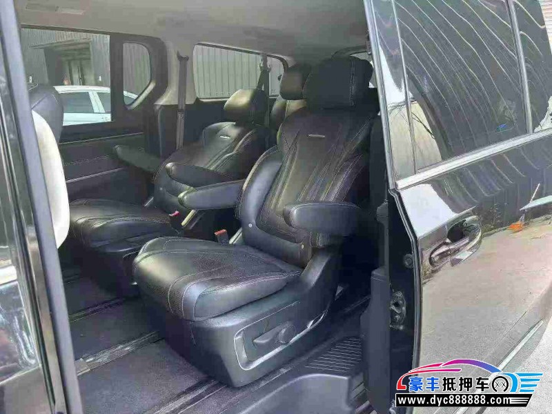 21年上汽大通G20轿车抵押车出售