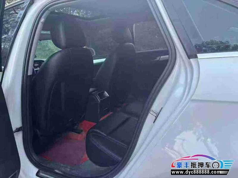 14年奥迪A4L轿车抵押车出售