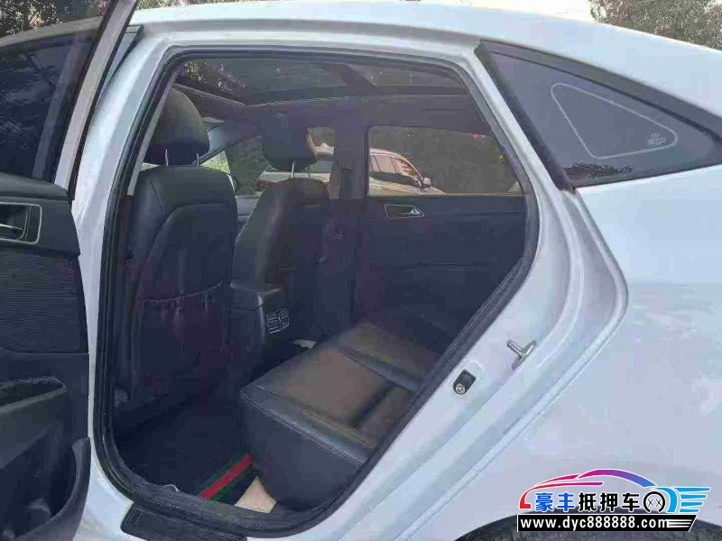 18年现代名图轿车抵押车出售