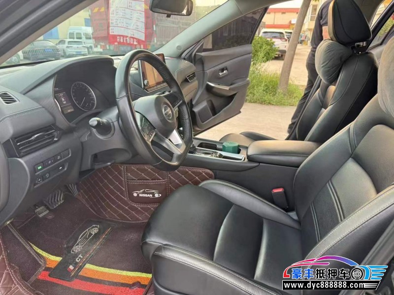 20年日产轩逸轿车抵押车出售