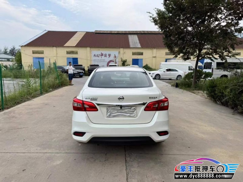 22年日产轩逸轿车抵押车出售