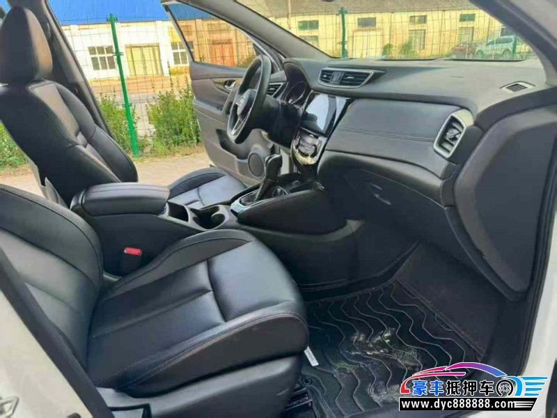 21年日产逍客轿车抵押车出售