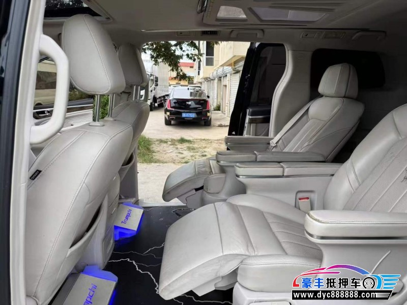 19年传祺M8轿车抵押车出售