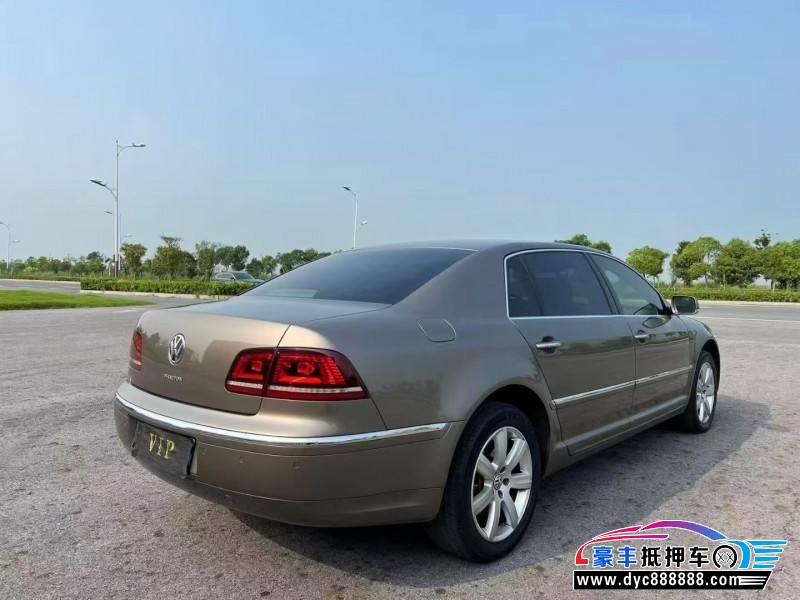 18年大众辉腾轿车抵押车出售