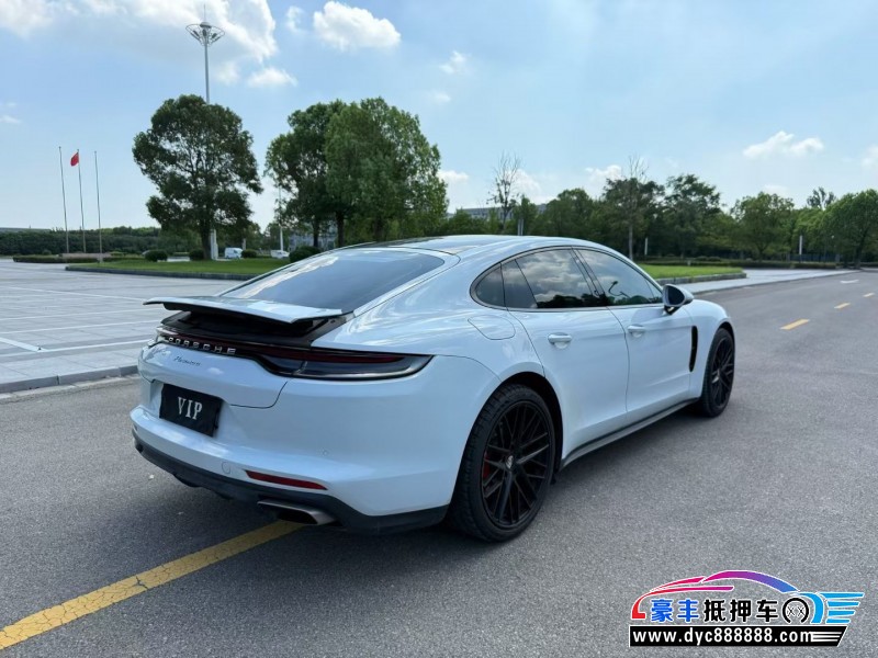 21年保时捷帕纳梅拉轿车抵押车出售