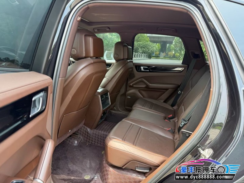 19年保时捷卡宴轿车抵押车出售