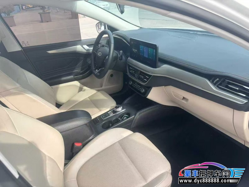 21年福特福克斯轿车抵押车出售