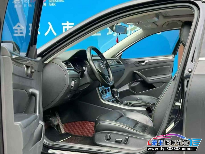 18年大众帕萨特轿车抵押车出售