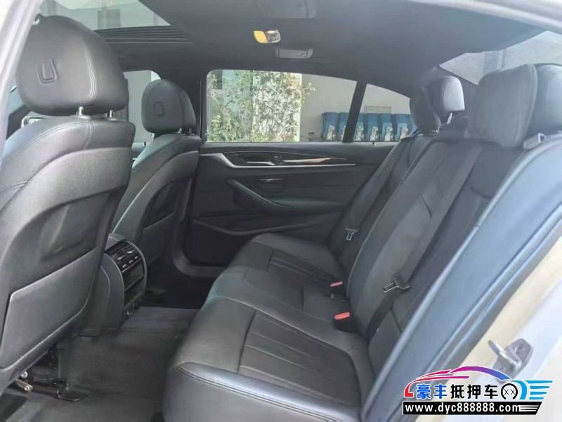 18年宝马5系轿车抵押车出售