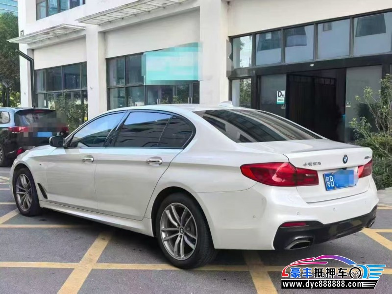 18年宝马5系轿车抵押车出售