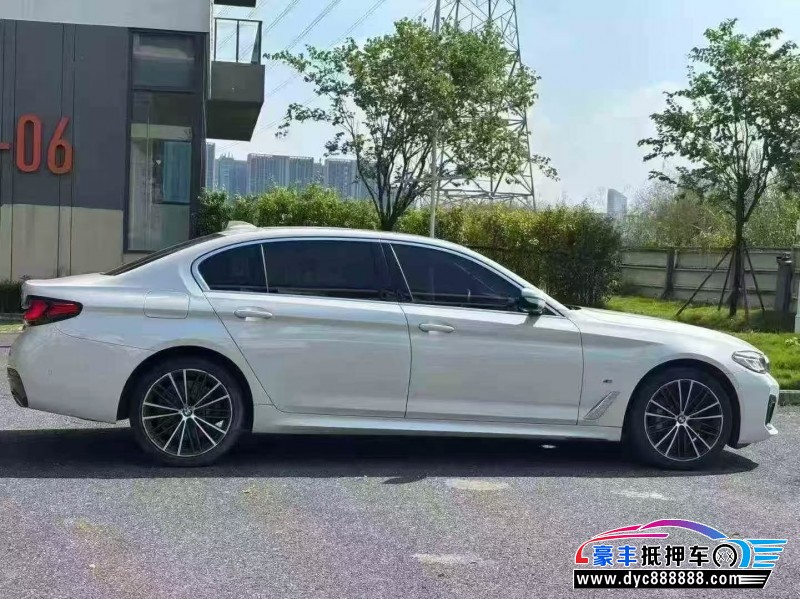 20年宝马5系轿车抵押车出售