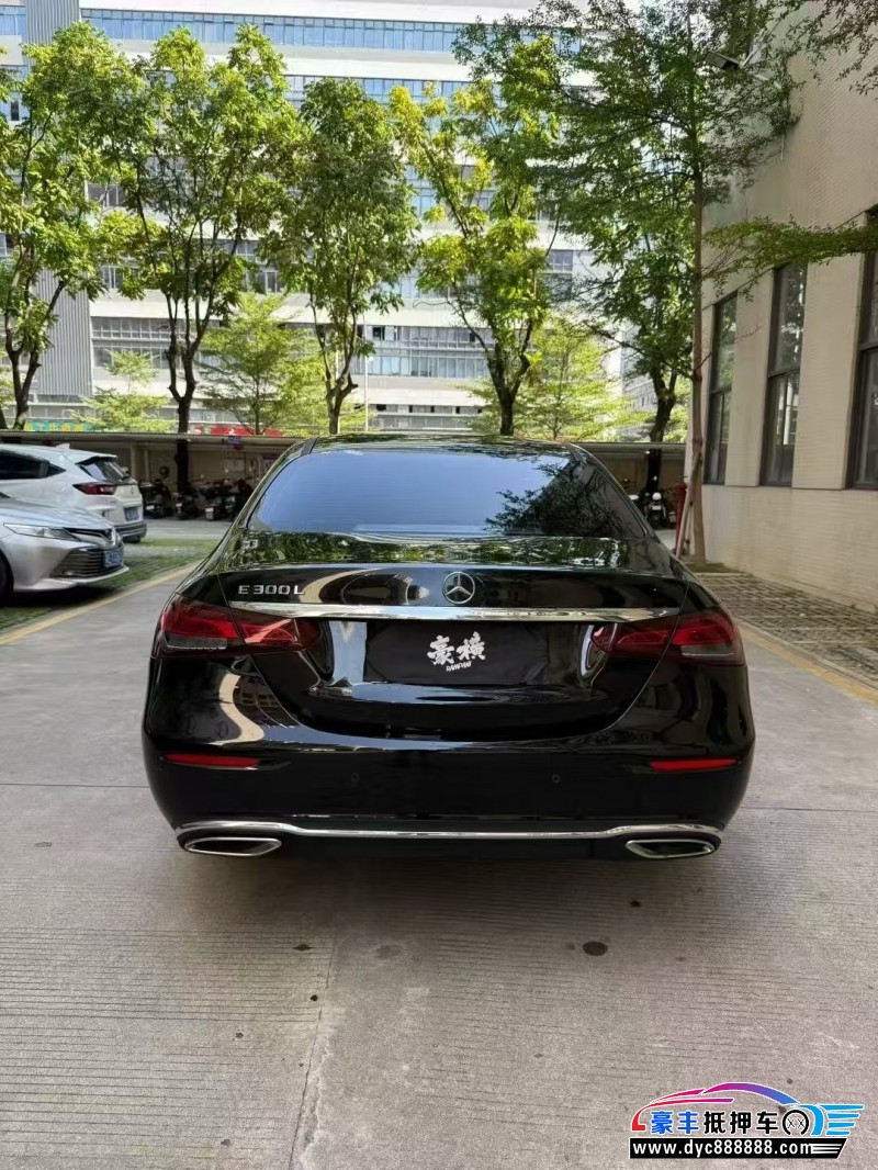 20年奔驰E轿车抵押车出售