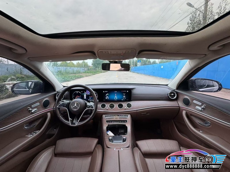 22年奔驰E轿车抵押车出售