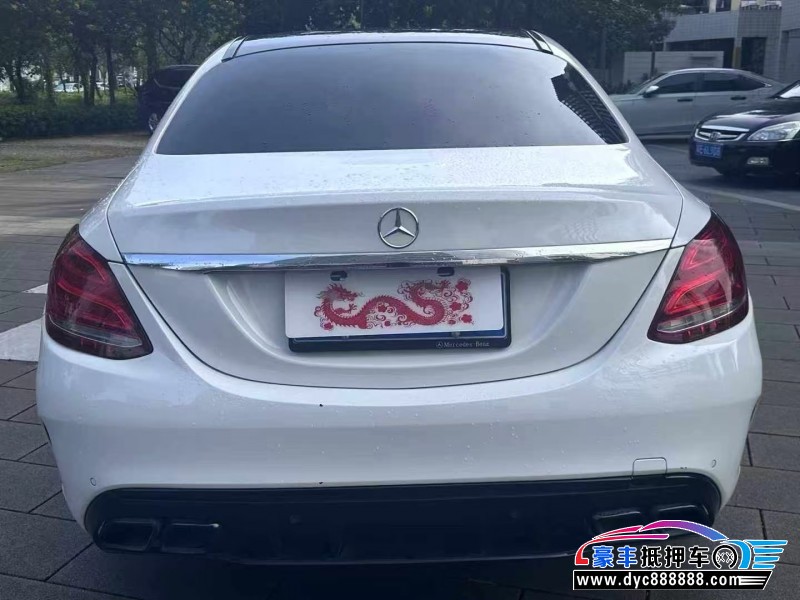 18年奔驰C轿车抵押车出售