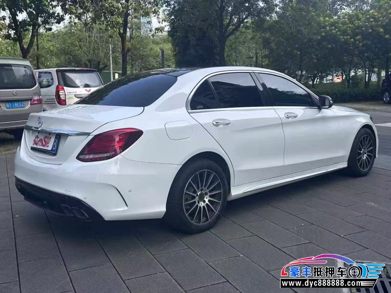 18年奔驰C轿车抵押车出售