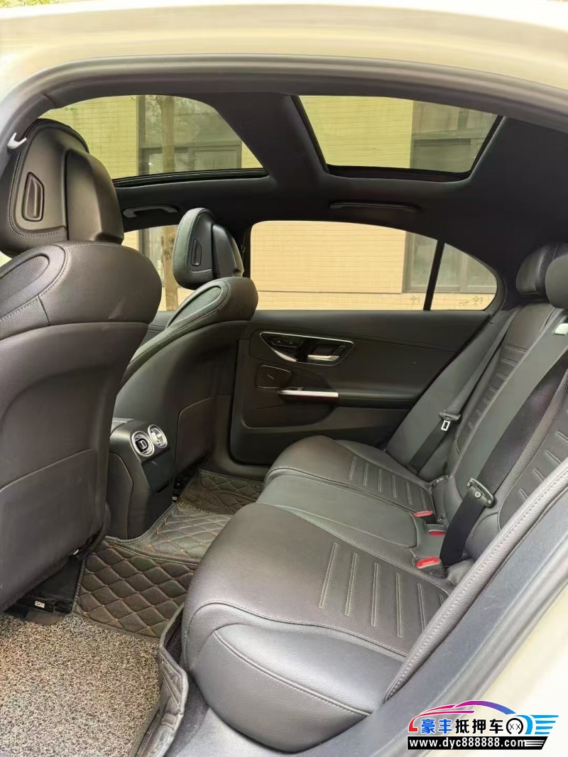 23年奔驰C轿车抵押车出售