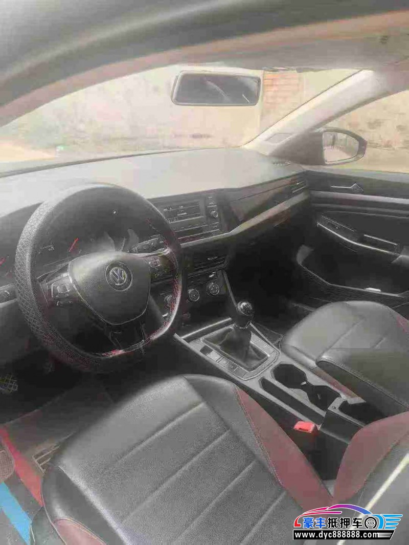 18年大众宝来轿车抵押车出售