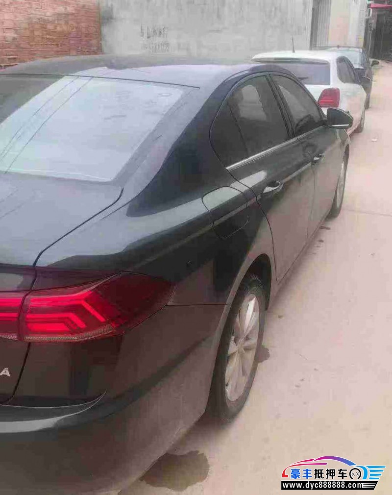 18年大众宝来轿车抵押车出售