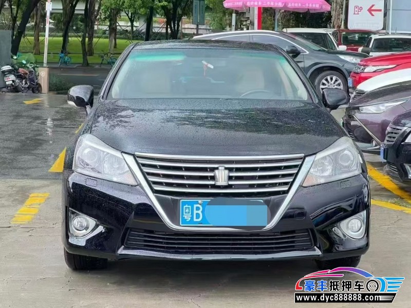 14年丰田皇冠轿车抵押车出售