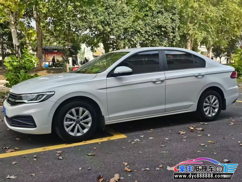 21年大众宝来轿车抵押车出售