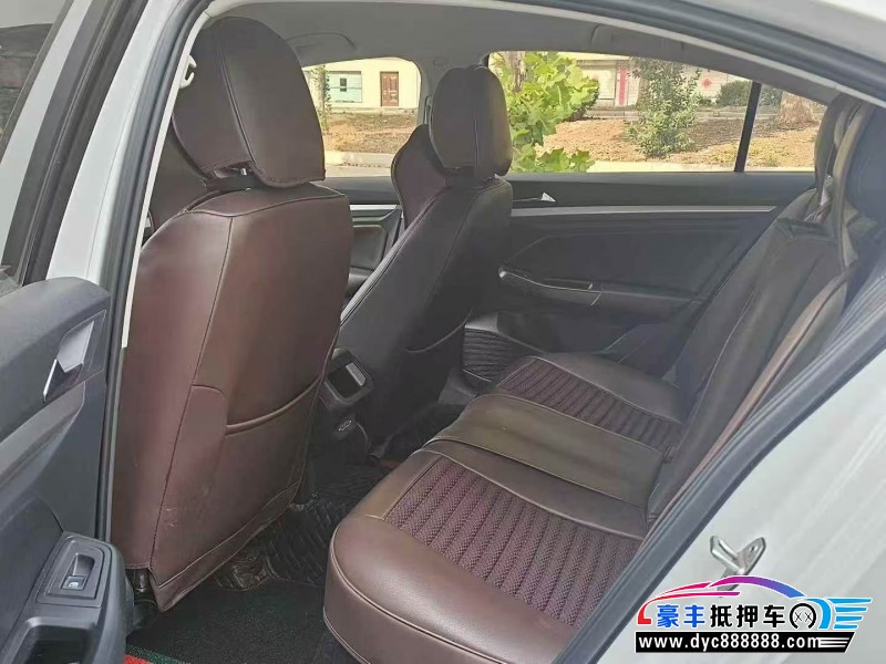 21年大众宝来轿车抵押车出售