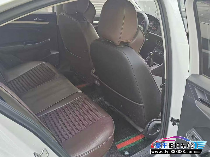 21年大众宝来轿车抵押车出售