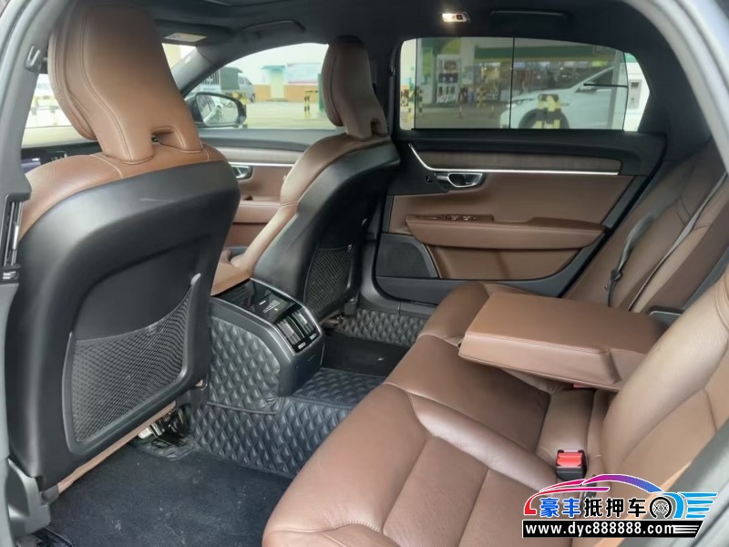 21年沃尔沃S90轿车抵押车出售