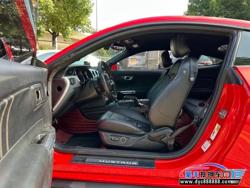 18年福特野马轿车抵押车出售