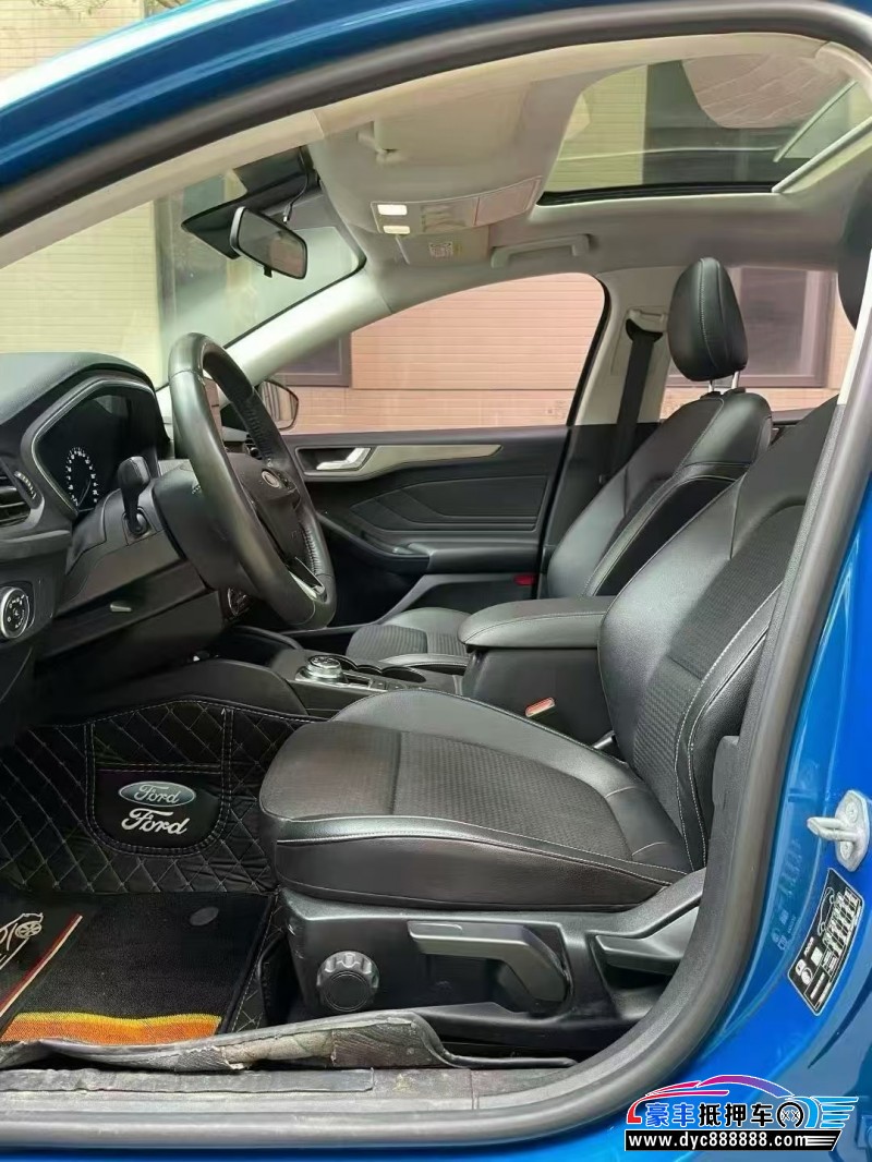 20年福特福克斯轿车抵押车出售