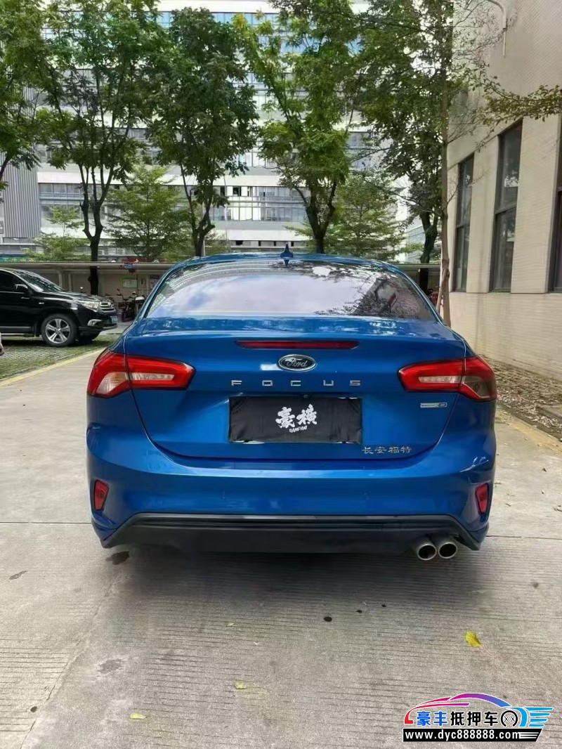 20年福特福克斯轿车抵押车出售